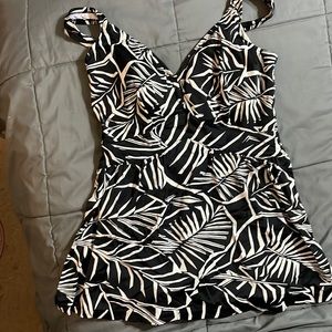 GUC Striped Swimsuit with attached Skirt SZ  18W